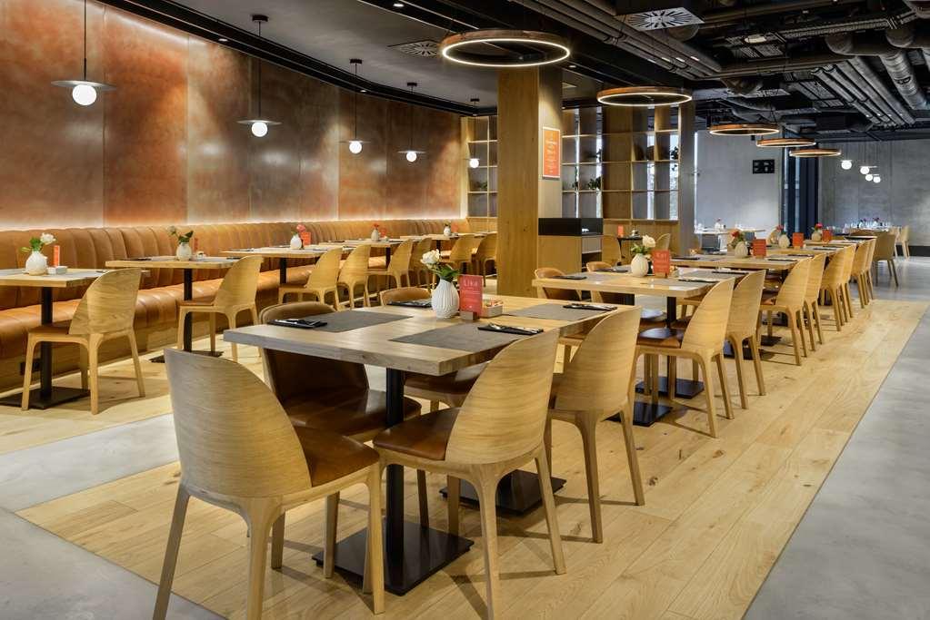 Barcelo Warsaw Powisle Hotell Restaurant bilde