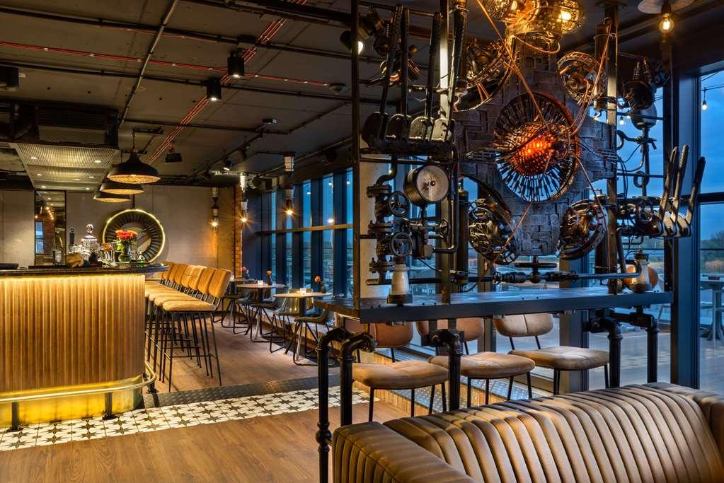 Barcelo Warsaw Powisle Hotell Restaurant bilde