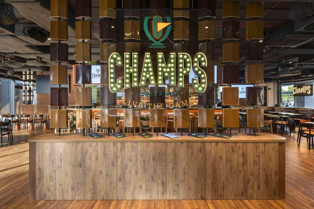 Barcelo Warsaw Powisle Hotell Restaurant bilde
